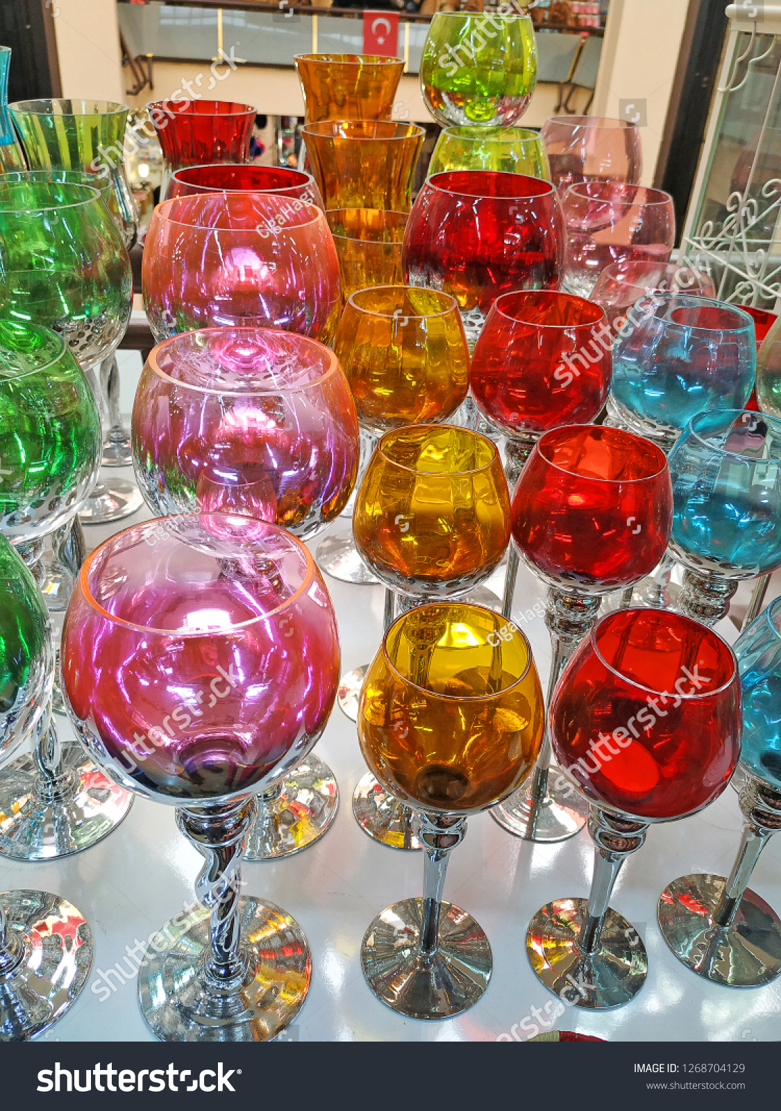 Featured image of post Cheap Colored Wine Glasses : Glassware supplier lead free solid color stemless wine glasses material.