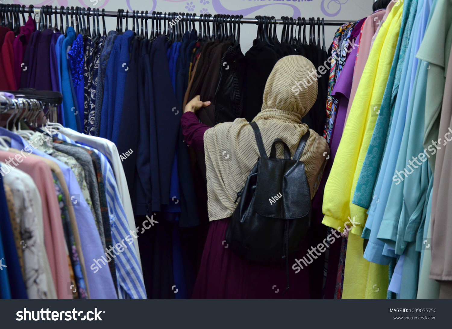 muslim clothing store