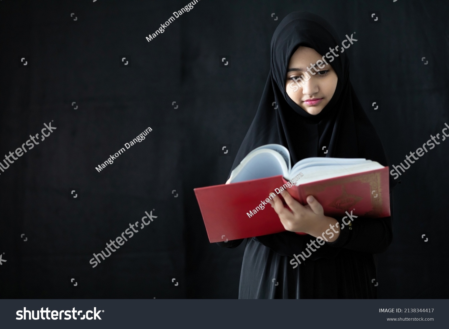 Muslim Girl Reading Holy Book Quran Stock Photo 2138344417 | Shutterstock