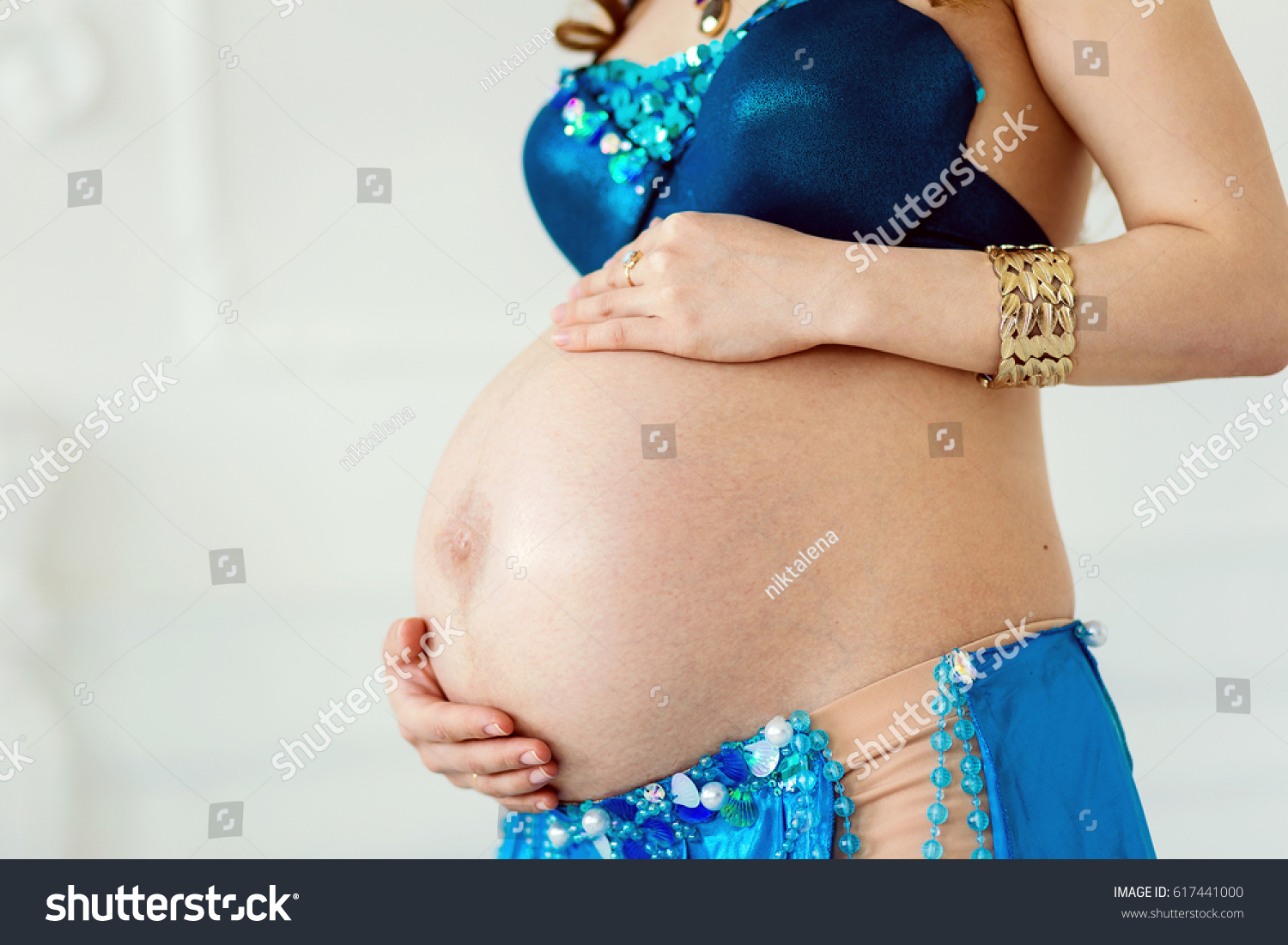 Naked Big Belly Pregnant Woman Stock Photo Shutterstock