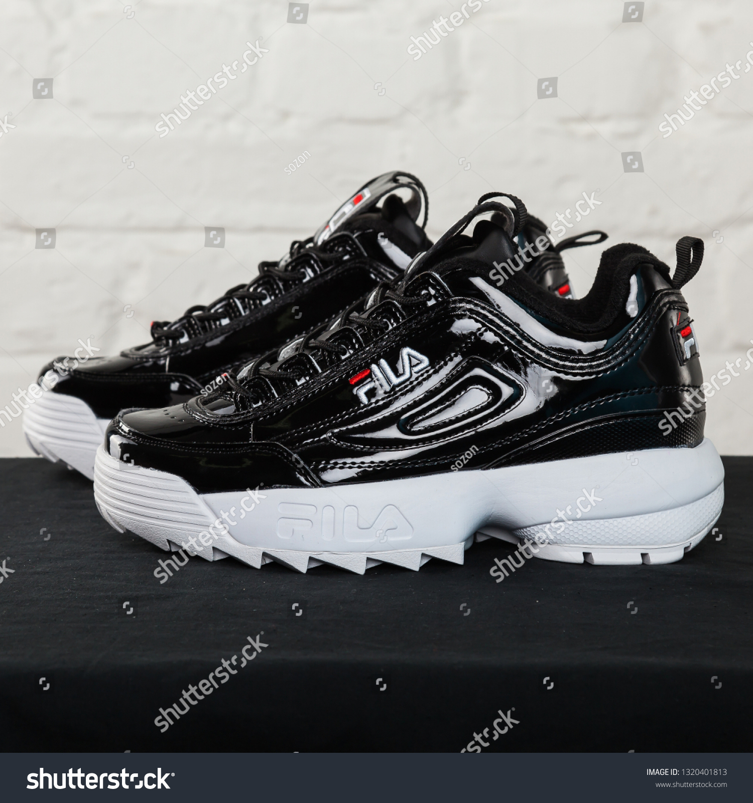 fila disruptor gunmetal