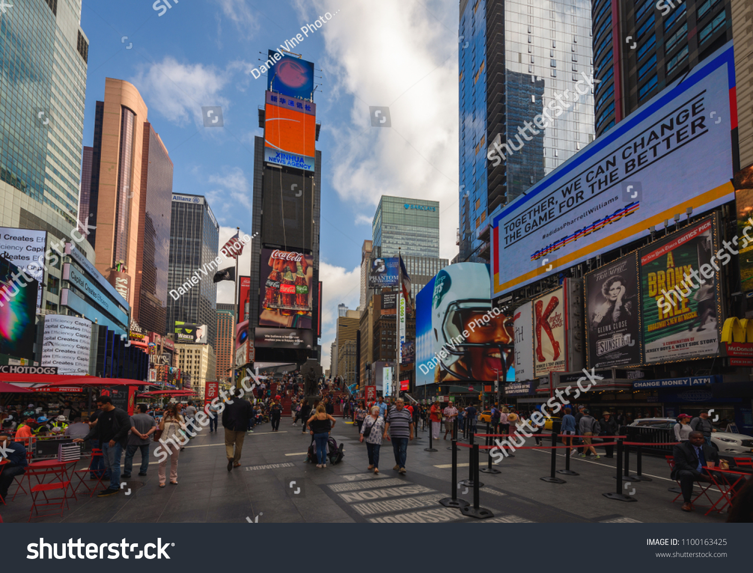 {keywor d} adidas times square ny
