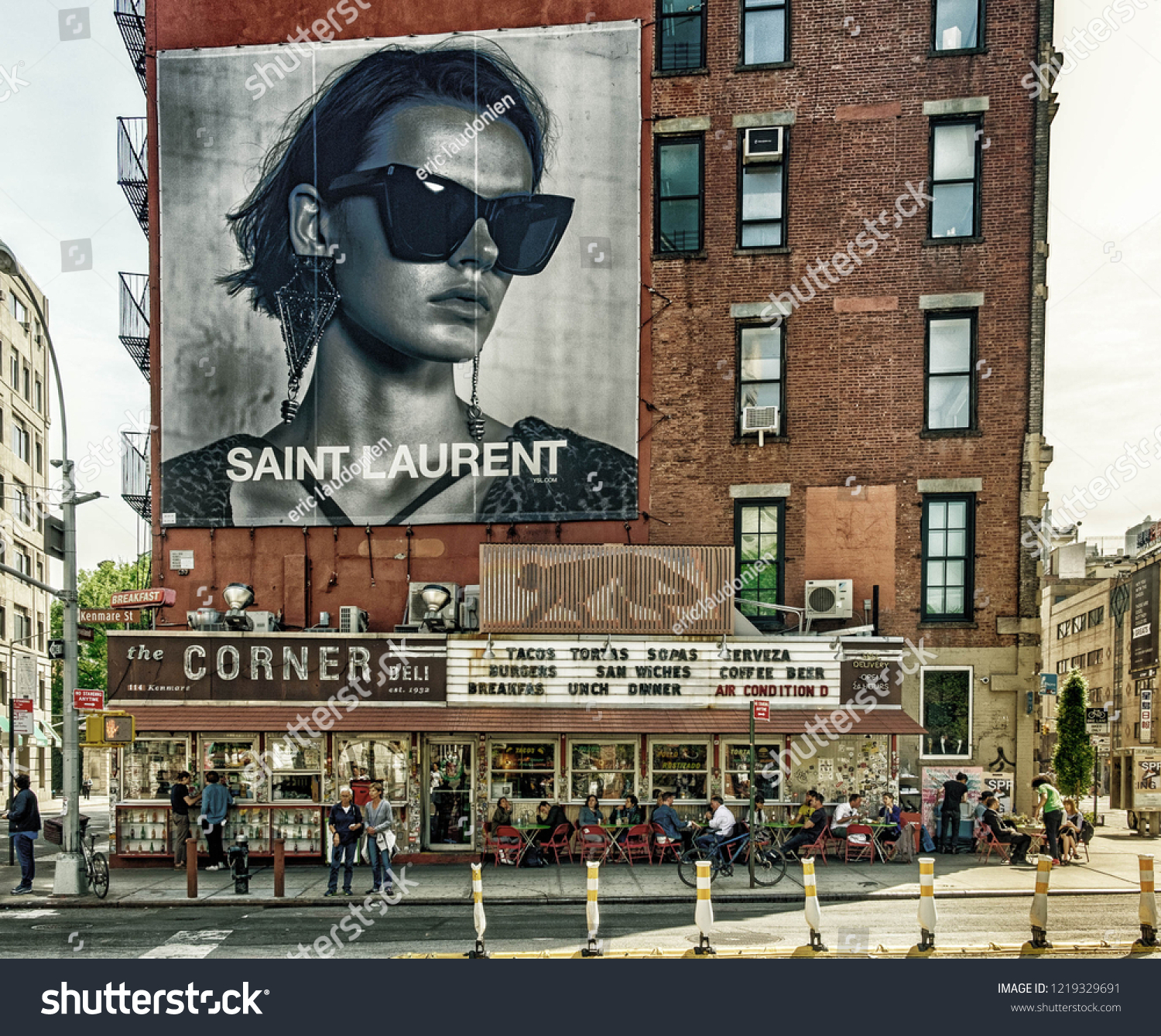 Suchen Sie Nach New York City Usa May 2018 Stockbildern In Hd Und Millionen Weiteren Lizenzfreien Stockfotos Illustrationen Und Vektorgrafiken In Der Shutterstock Kollektion Jeden Tag Werden Tausende Neue Hochwertige Bilder Hinzugefugt