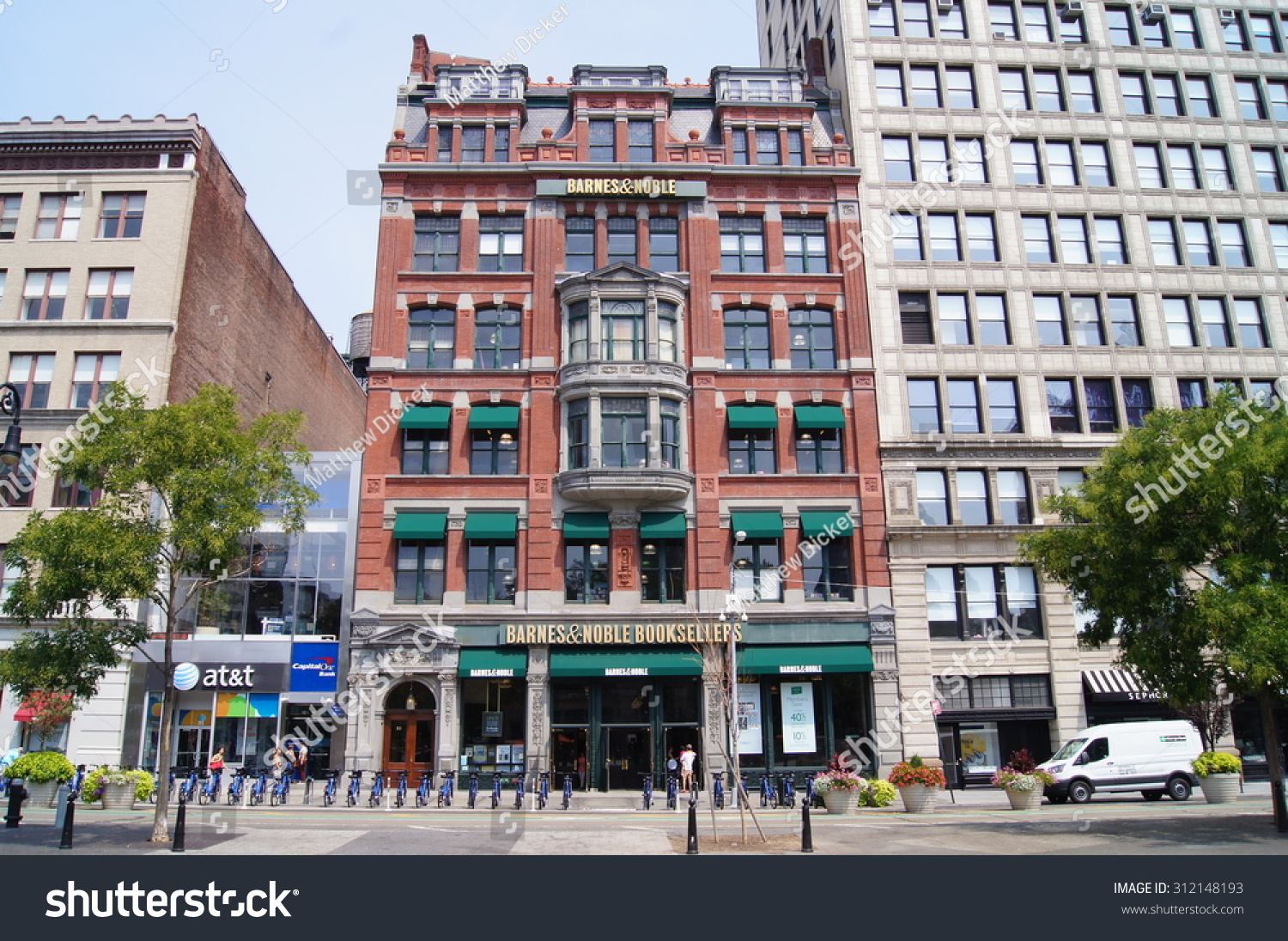 New York New York August 30 The Arts Buildings Landmarks Stock