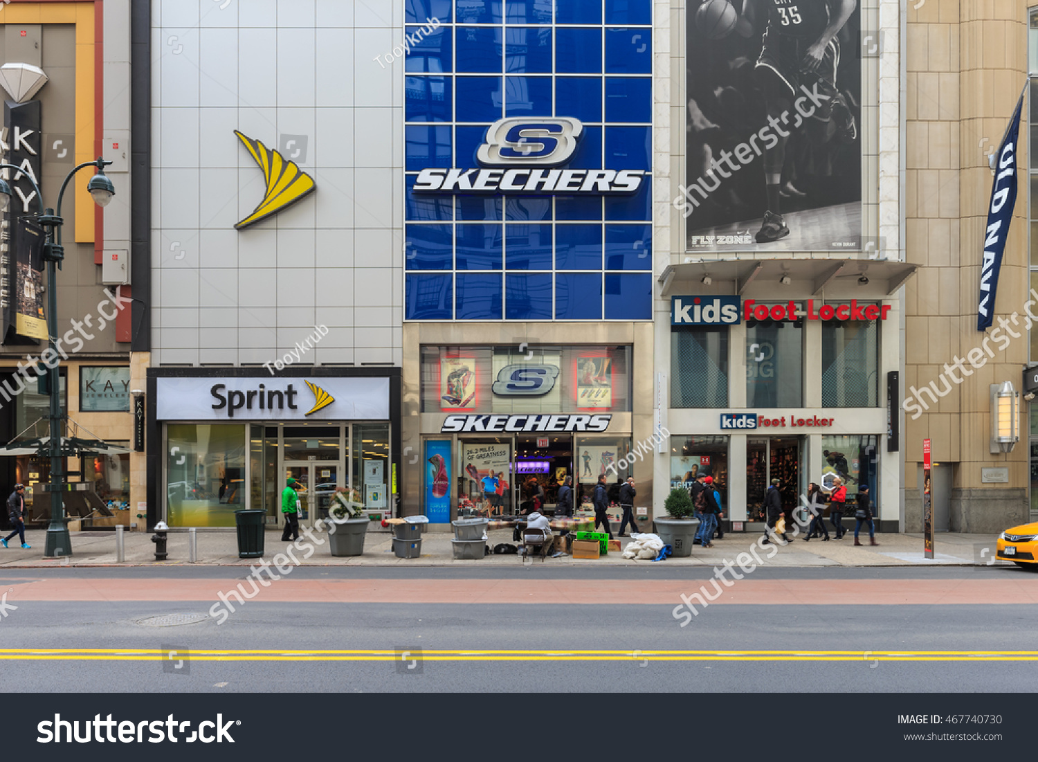 skechers herald square