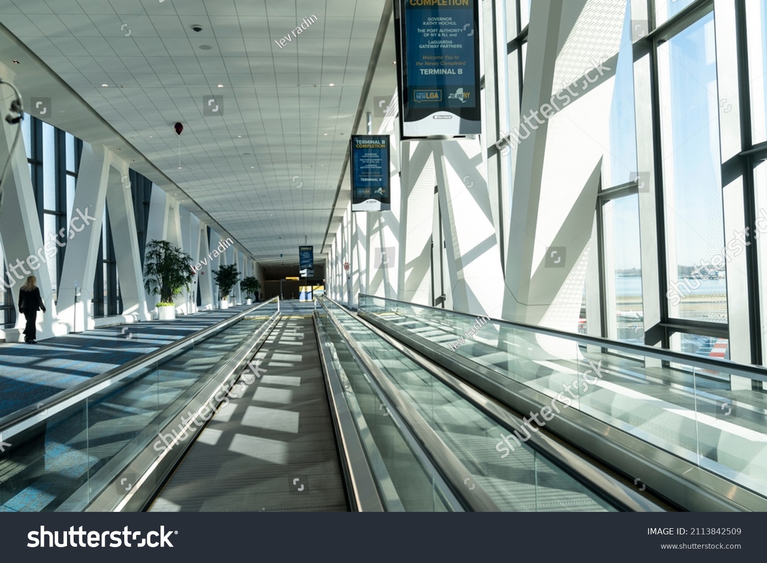 Laguardia Airport Images Stock Photos Vectors Shutterstock   Stock Photo New York Ny January Interior View Of Pedestrian Skybridge During Governor Kathy Hochul 2113842509 