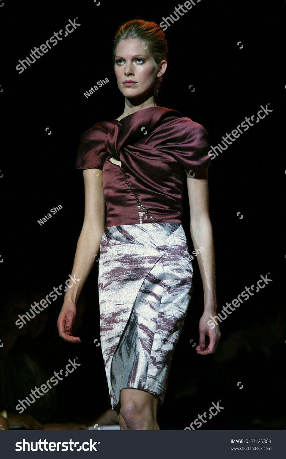2019 year - NY Fashion Week 09: Betsey Johnson SpringSummer2010 2019 year
