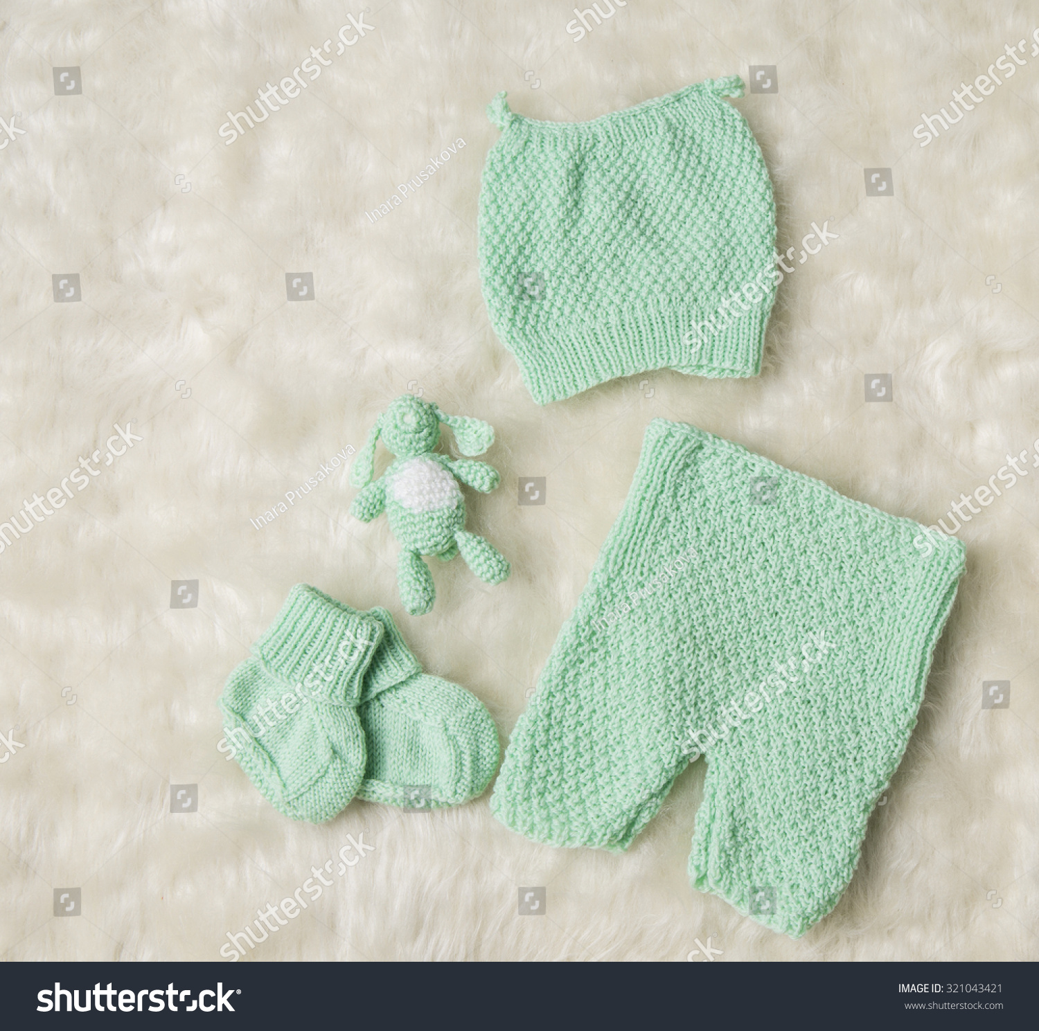 newborn baby clothes and shoes