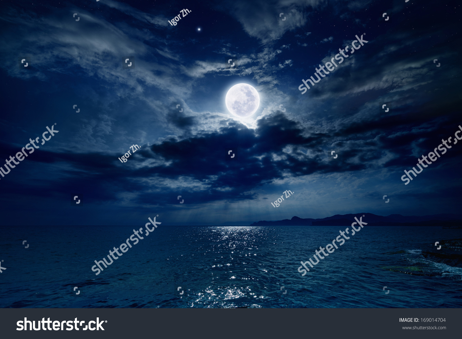 Night Sky With Full Moon And Reflection In Sea, Stars, Beautiful Clouds ...