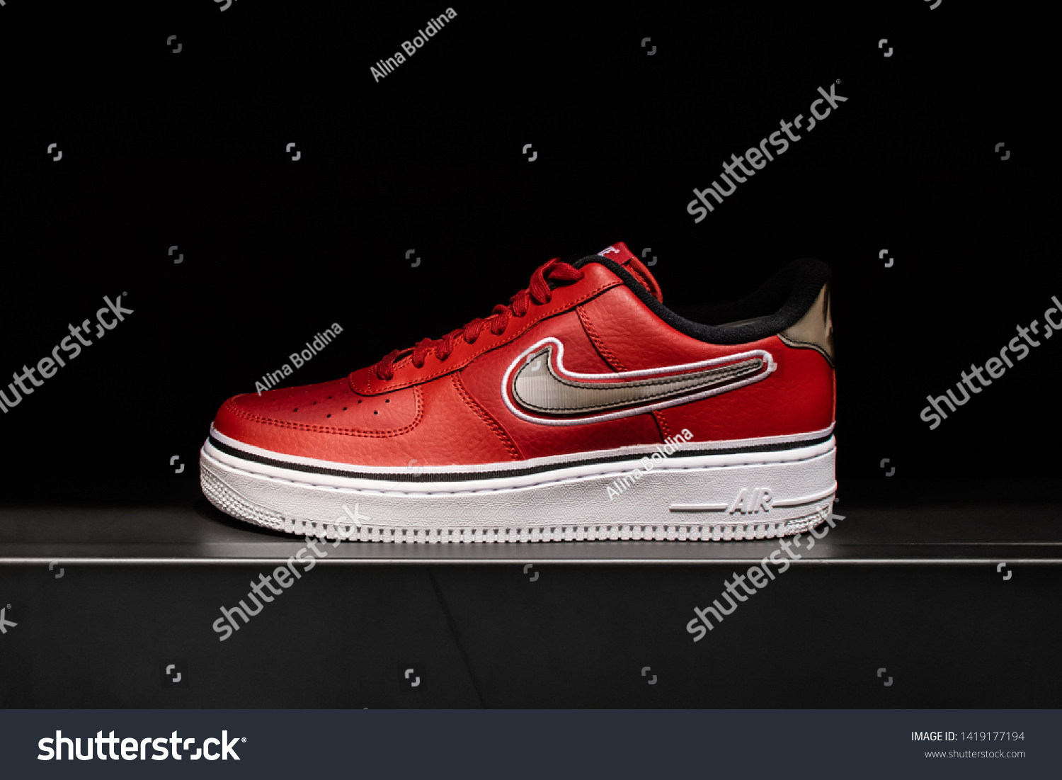 red air force 1 outfit