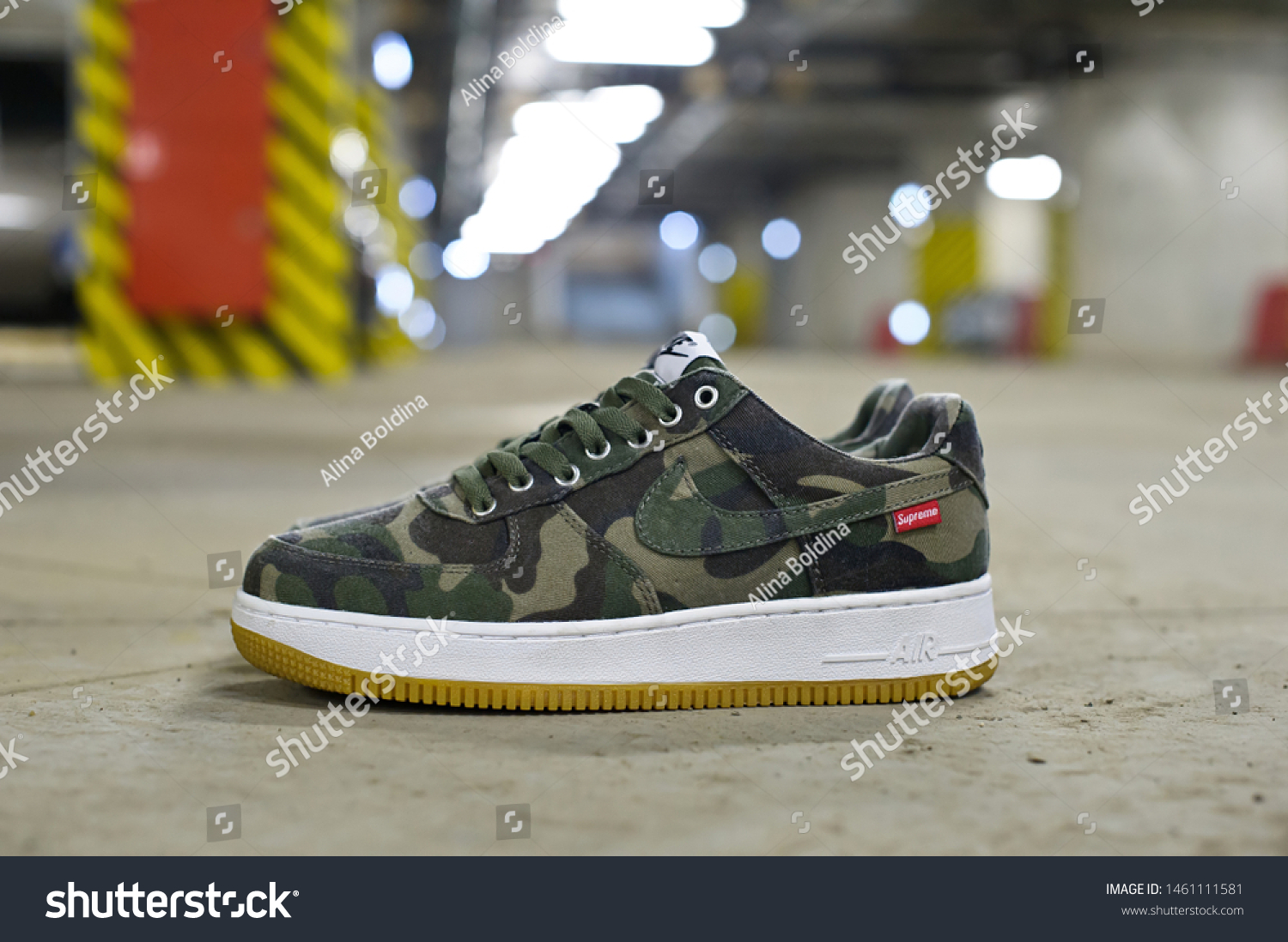 supreme x nike air force 1 camo