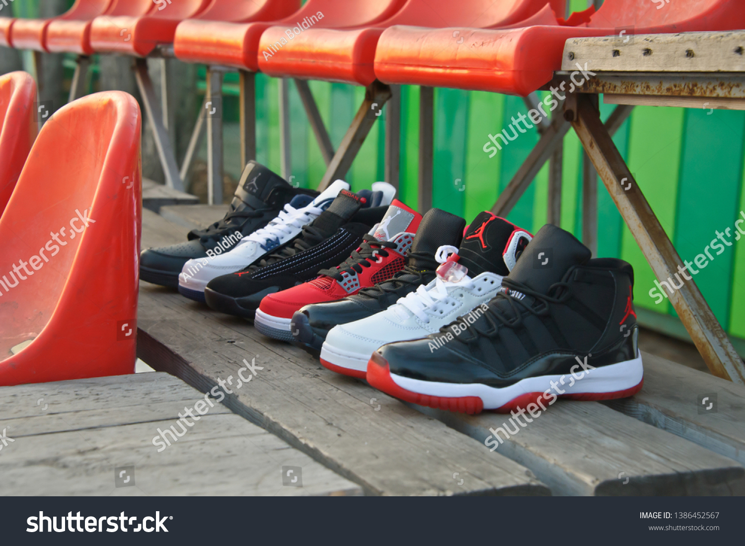 basketball shoes different colors