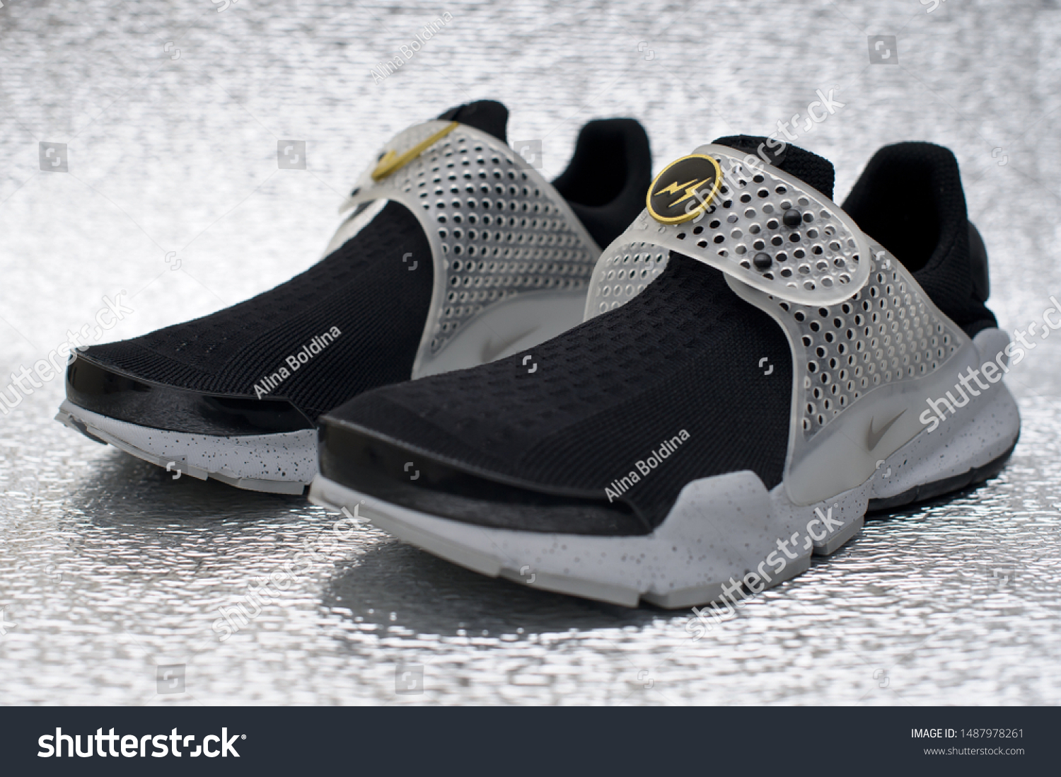 nike sock dart trainers