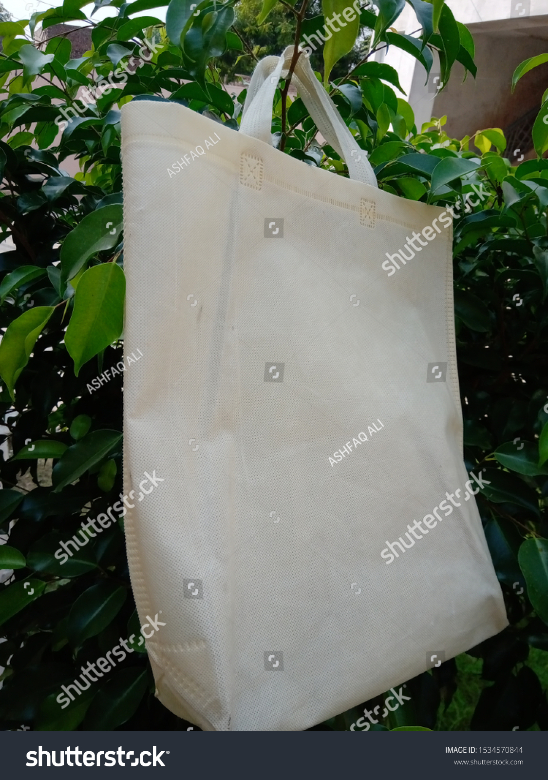 is non woven fabric eco friendly