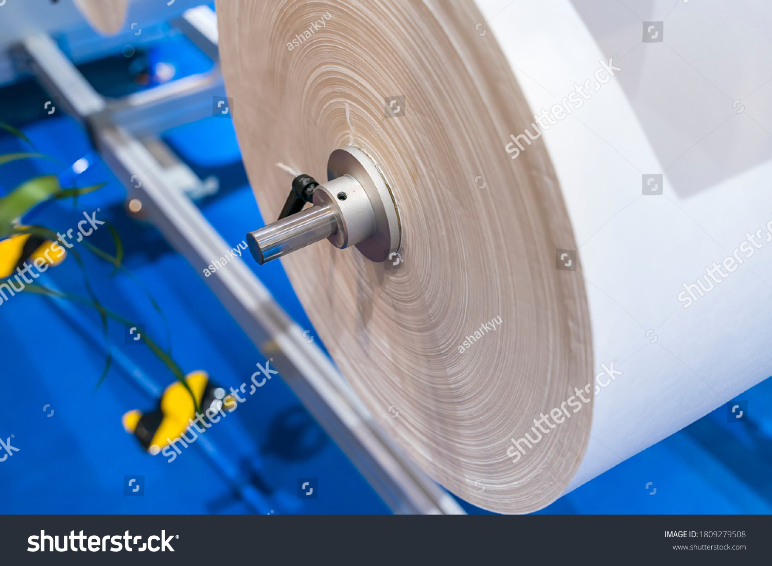  Coral Classic  Template Design Featuring Non Woven Material on Automatic Machine for the Manufacture