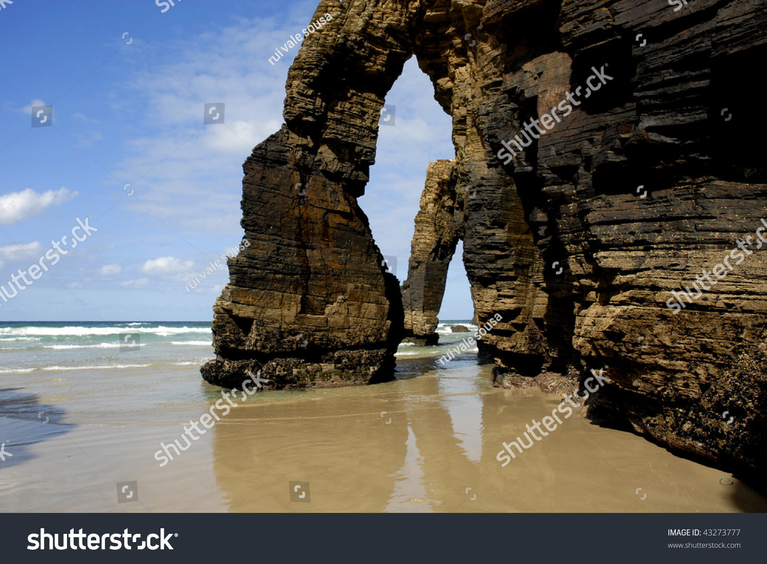 North Of Spain Rock Cliff On The Coast Stock Photo 43273777 : Shutterstock