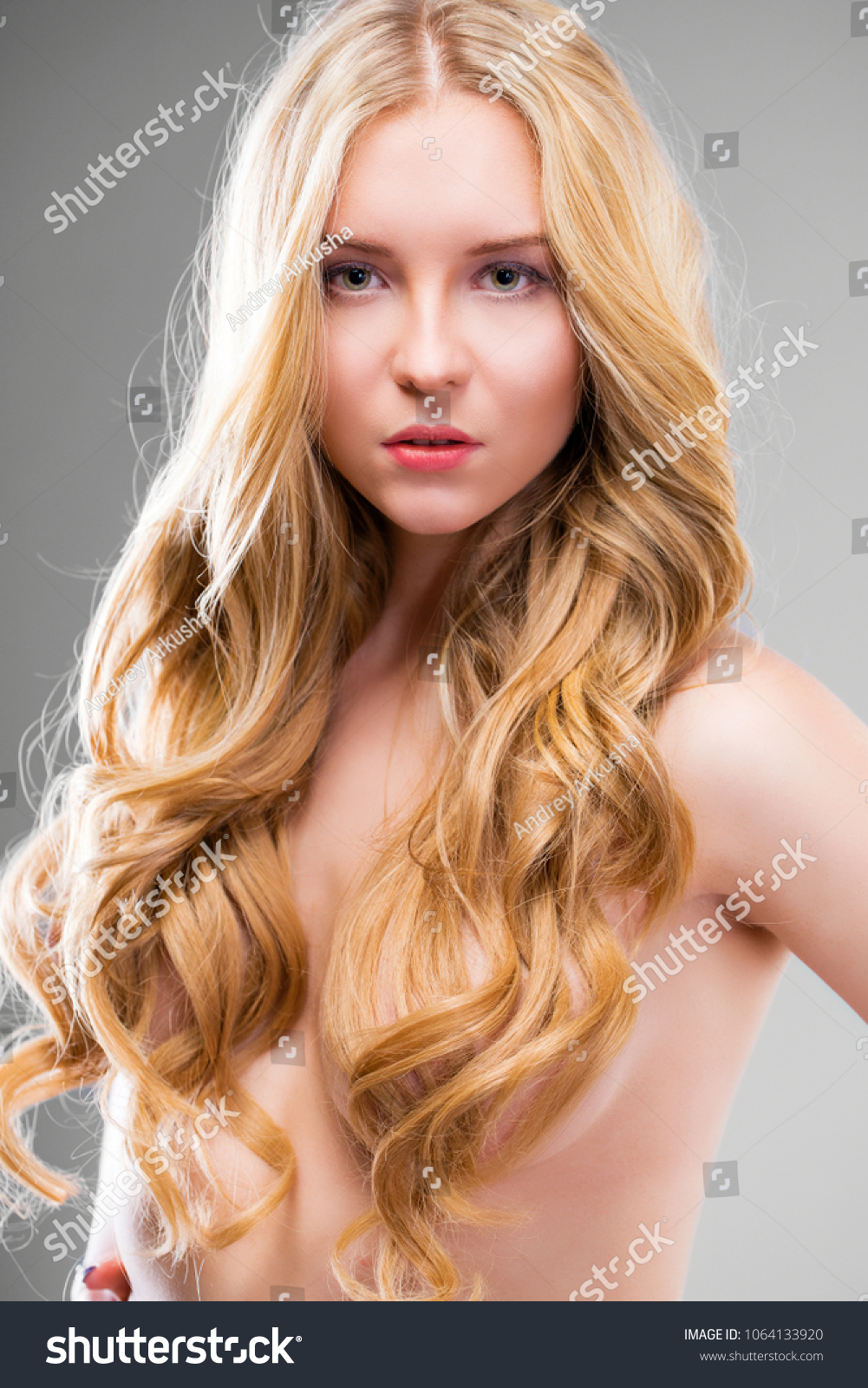 Sexy Blonde Women Nude