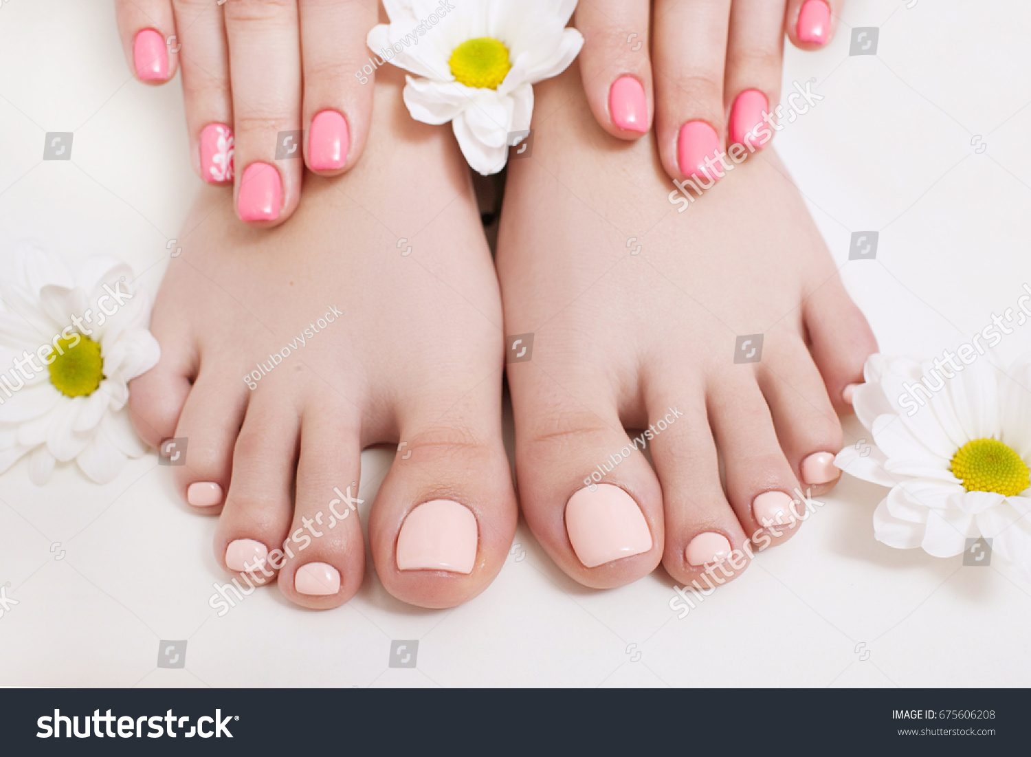 Hardware pedicure: modern foot care Hardware pedicure: modern foot care