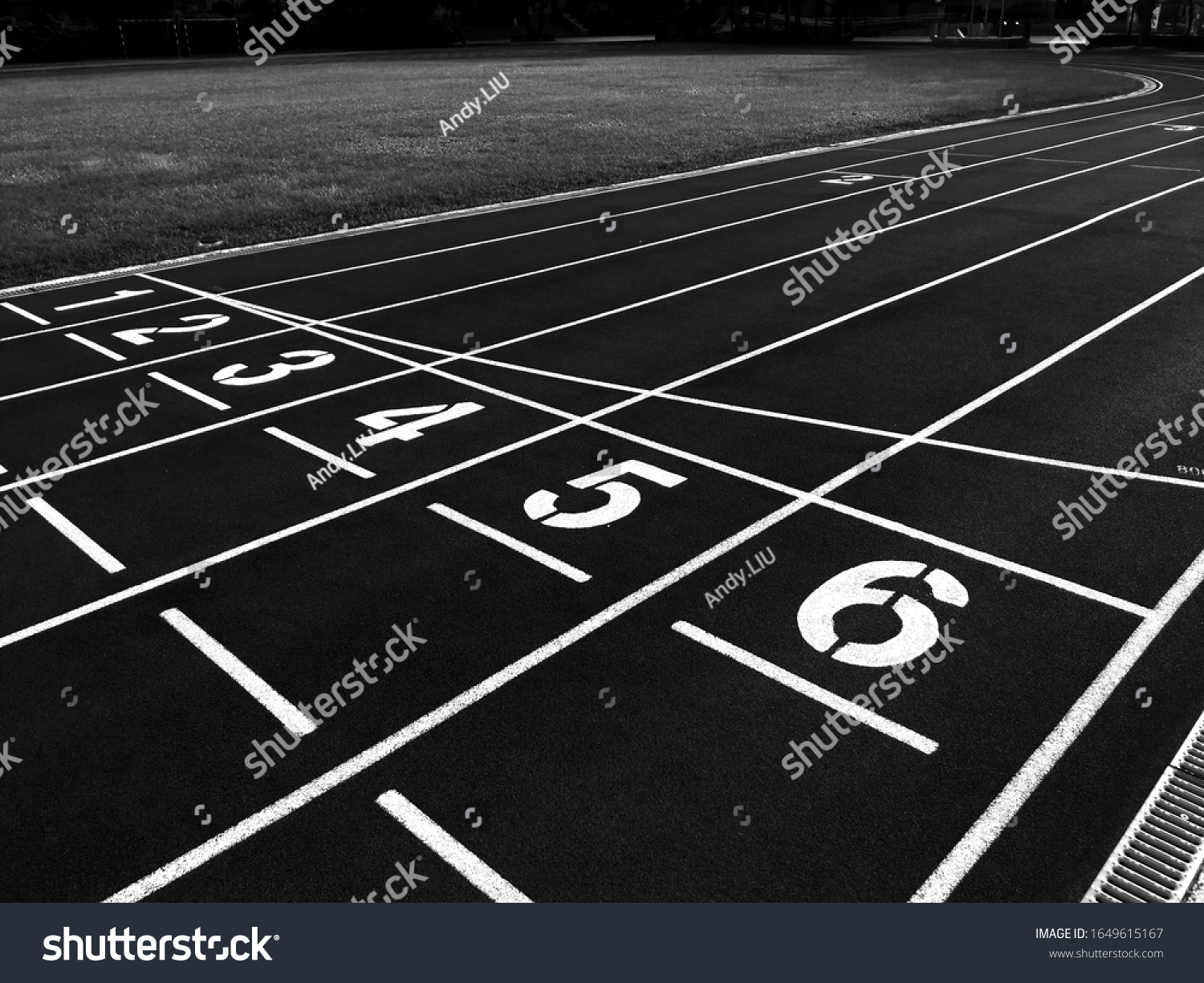 18703 Black Running Track Stock Photos Images And Photography