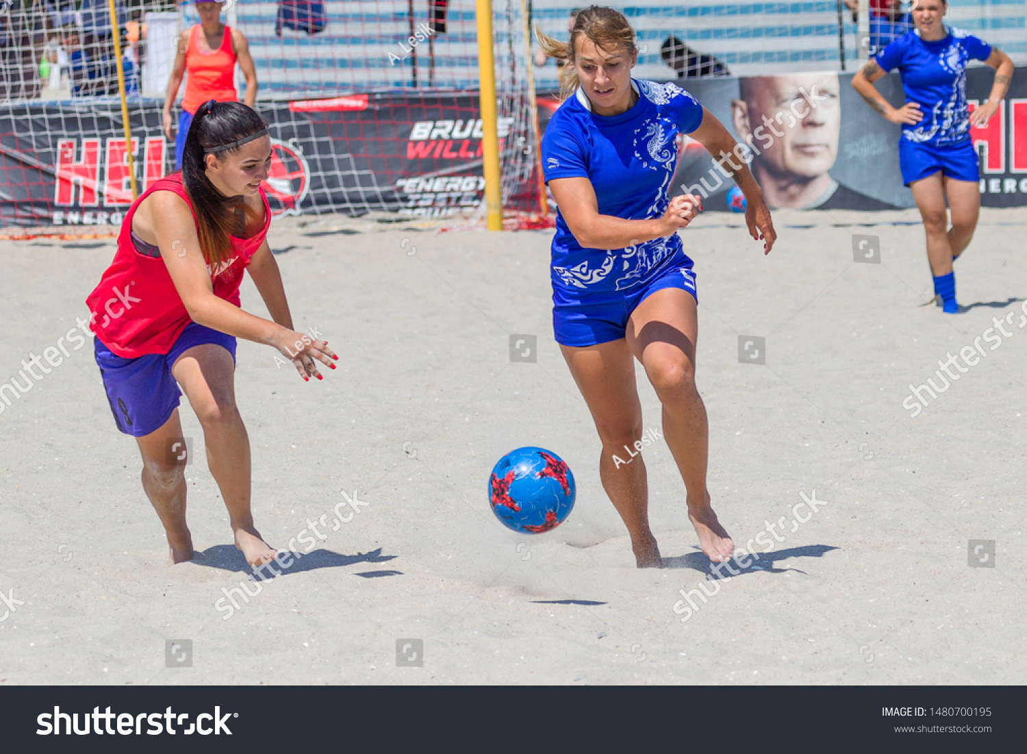 Amateur Girls Playing