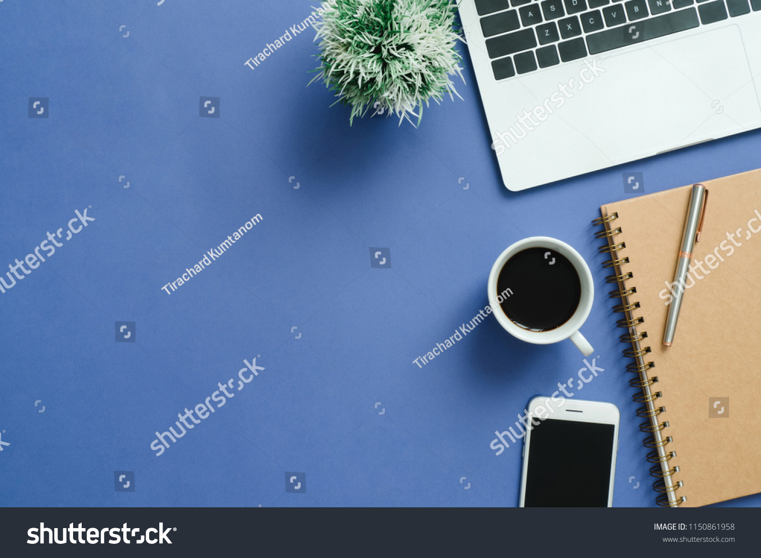 20,904 Perspective view desk Images, Stock Photos & Vectors | Shutterstock