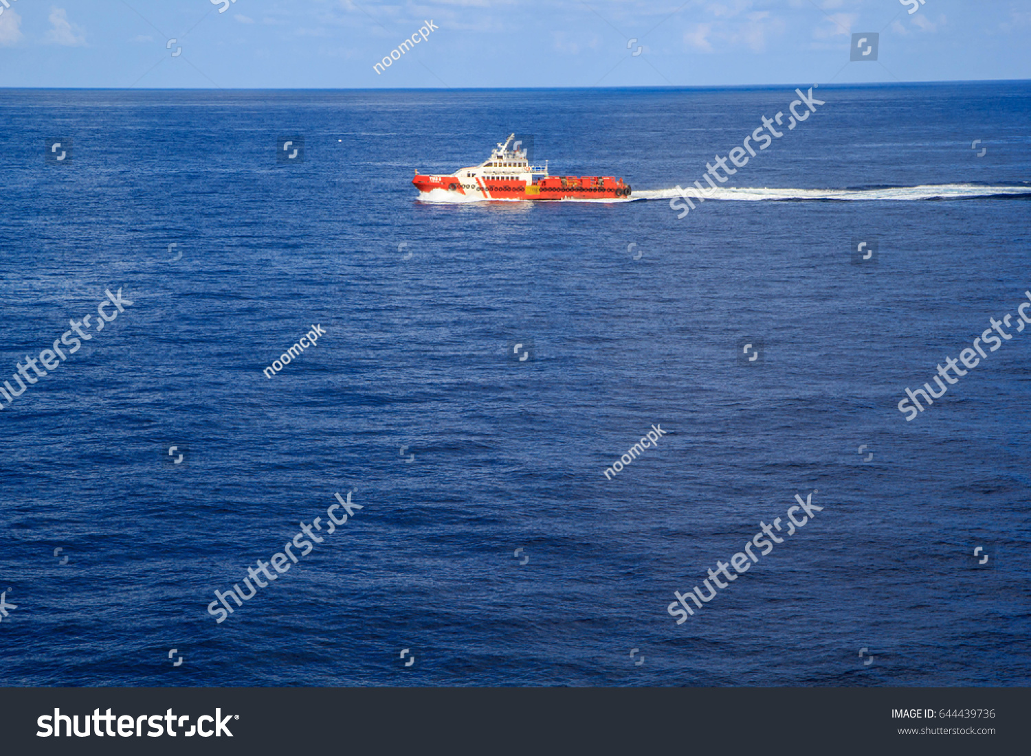 Offshore Cargo Industry Oil Gas Production Stock Photo 644439736 ...