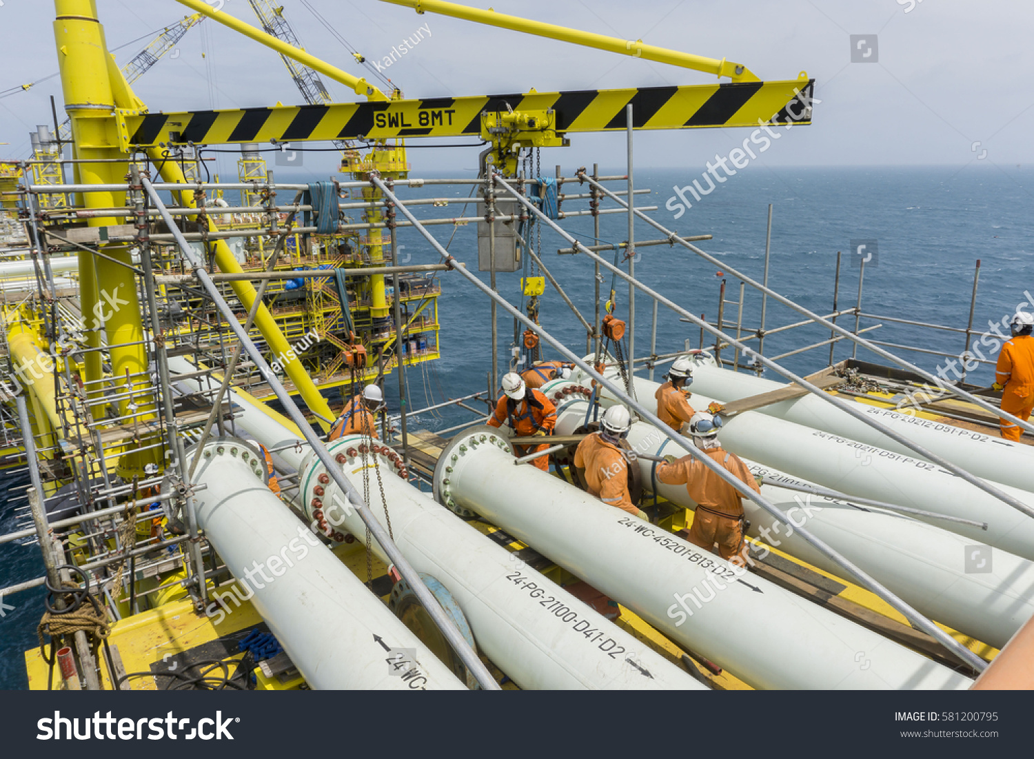 Oil Gas Industrial View Offshore Scaffolders Stock Photo 581200795 ...