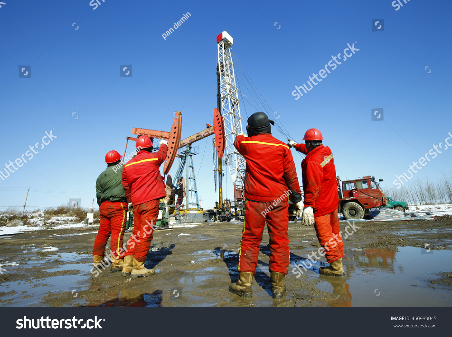 67-127-oil-exploration-images-stock-photos-vectors-shutterstock