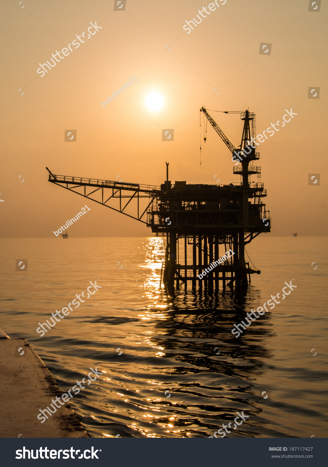 Oil Platform Silhouette When Sun Set Stock Photo 187117427 : Shutterstock