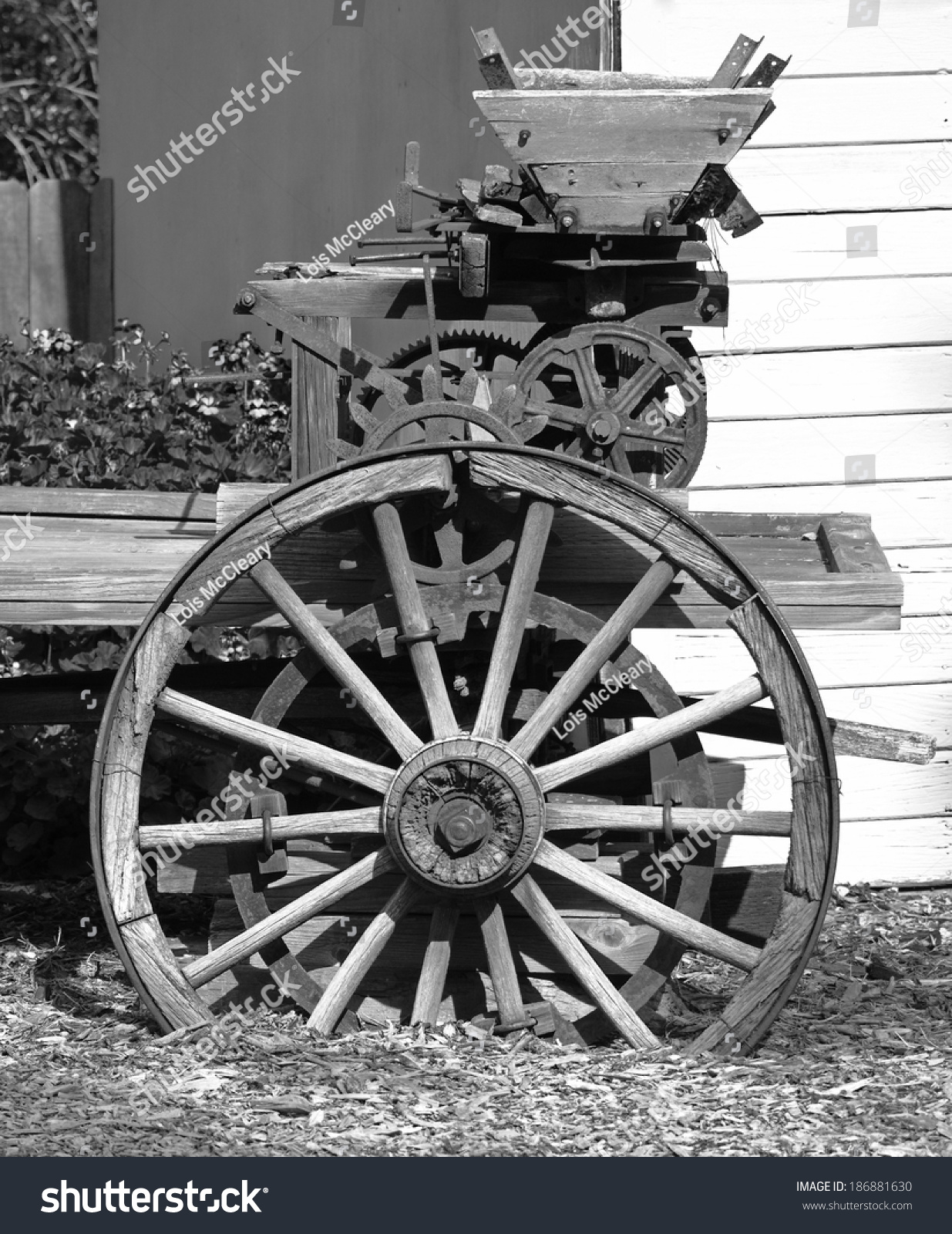 23,470 Antique farm equipment Images, Stock Photos & Vectors | Shutterstock