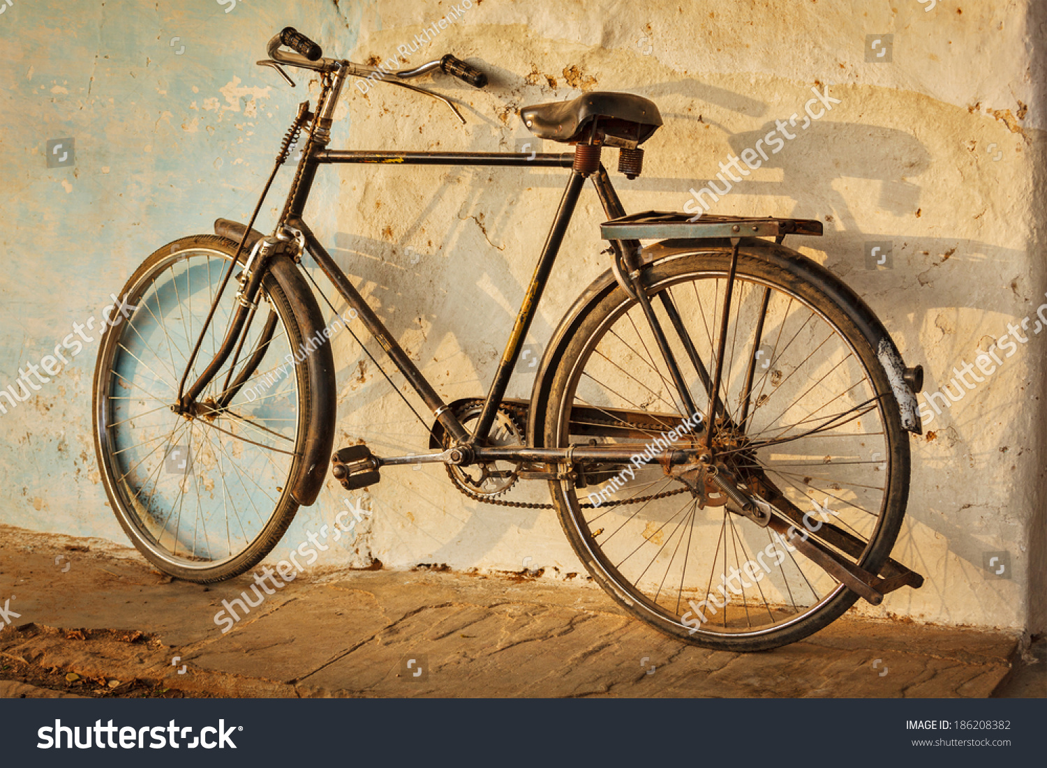 Old Indian Bicycle Street India Stock Photo (Edit Now) 186208382