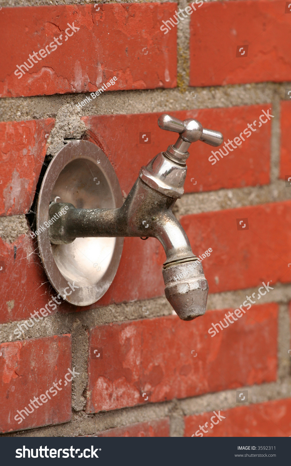 Old Outdoor Water Tap Stock Photo 3592311 : Shutterstock