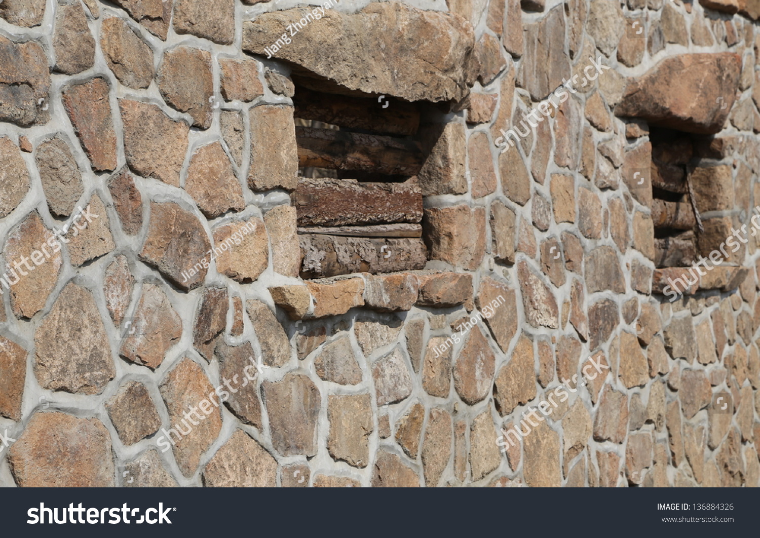 Construcciones de piedra - Página 24 Stock-photo-old-stone-wall-and-window-136884326