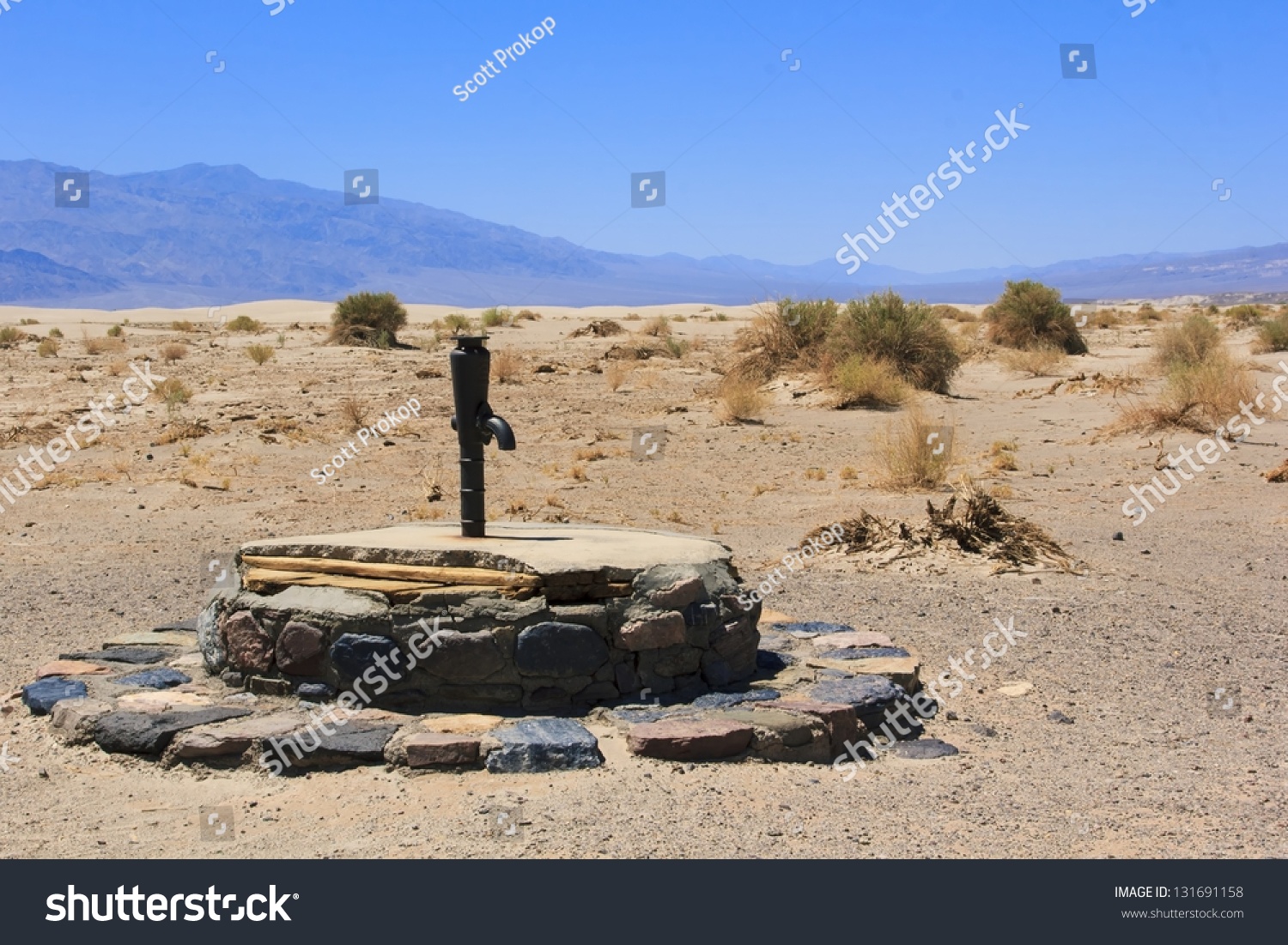 Old Stovepipe Wells Is A Historic Water Hole In The Sand Dune Area Of ...