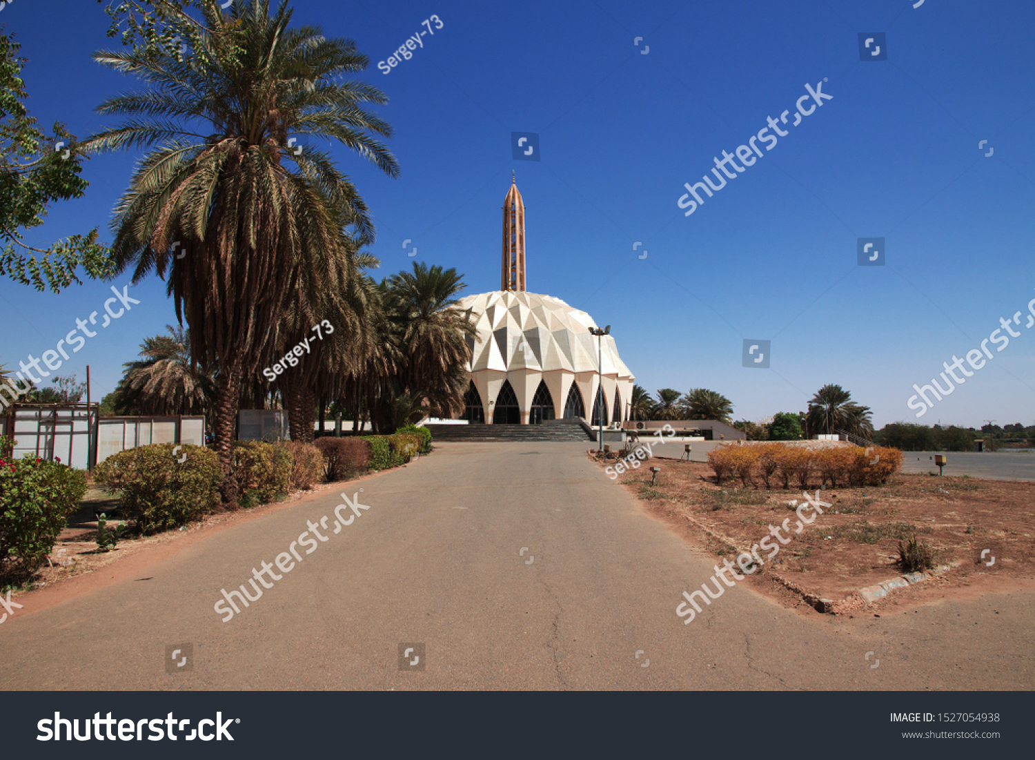 Phoenix marie in Omdurman