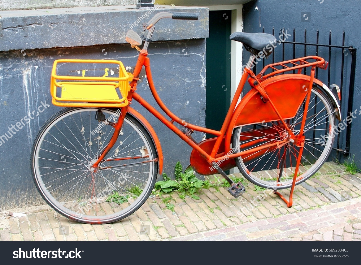 orange ladies bike