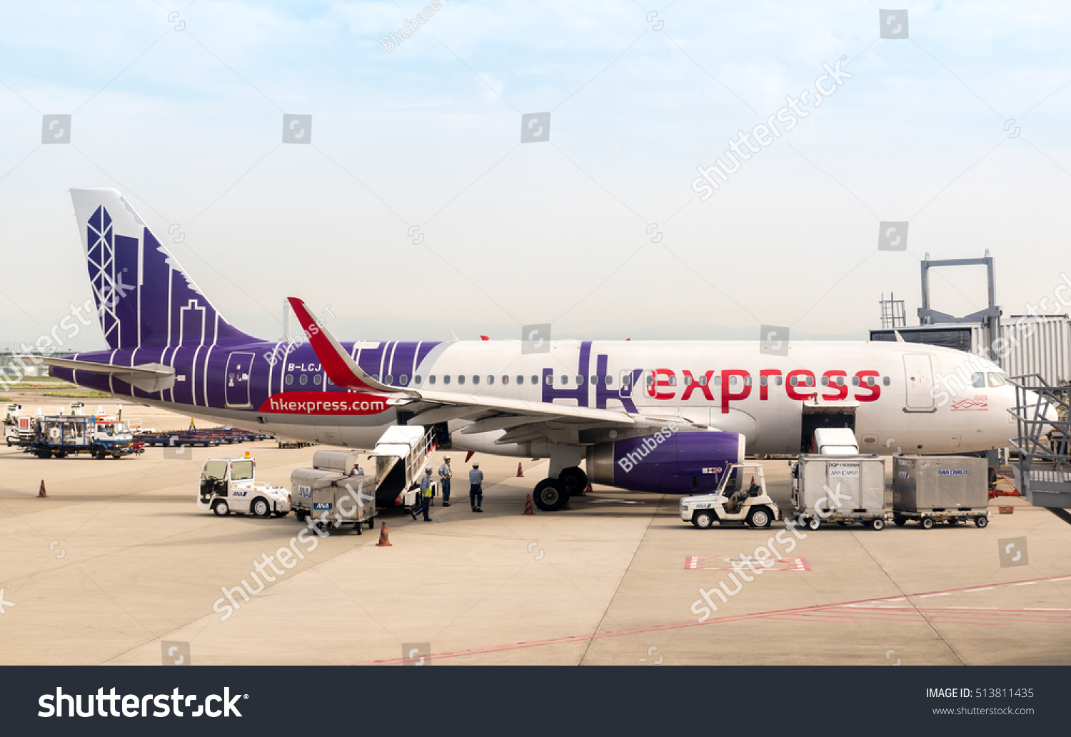 1 401 Im Genes De Hk Express Im Genes Fotos Y Vectores De Stock   Stock Photo Osaka Japan October Hk Express Airline Aircraft At Kansai International Airport In Osaka 513811435 