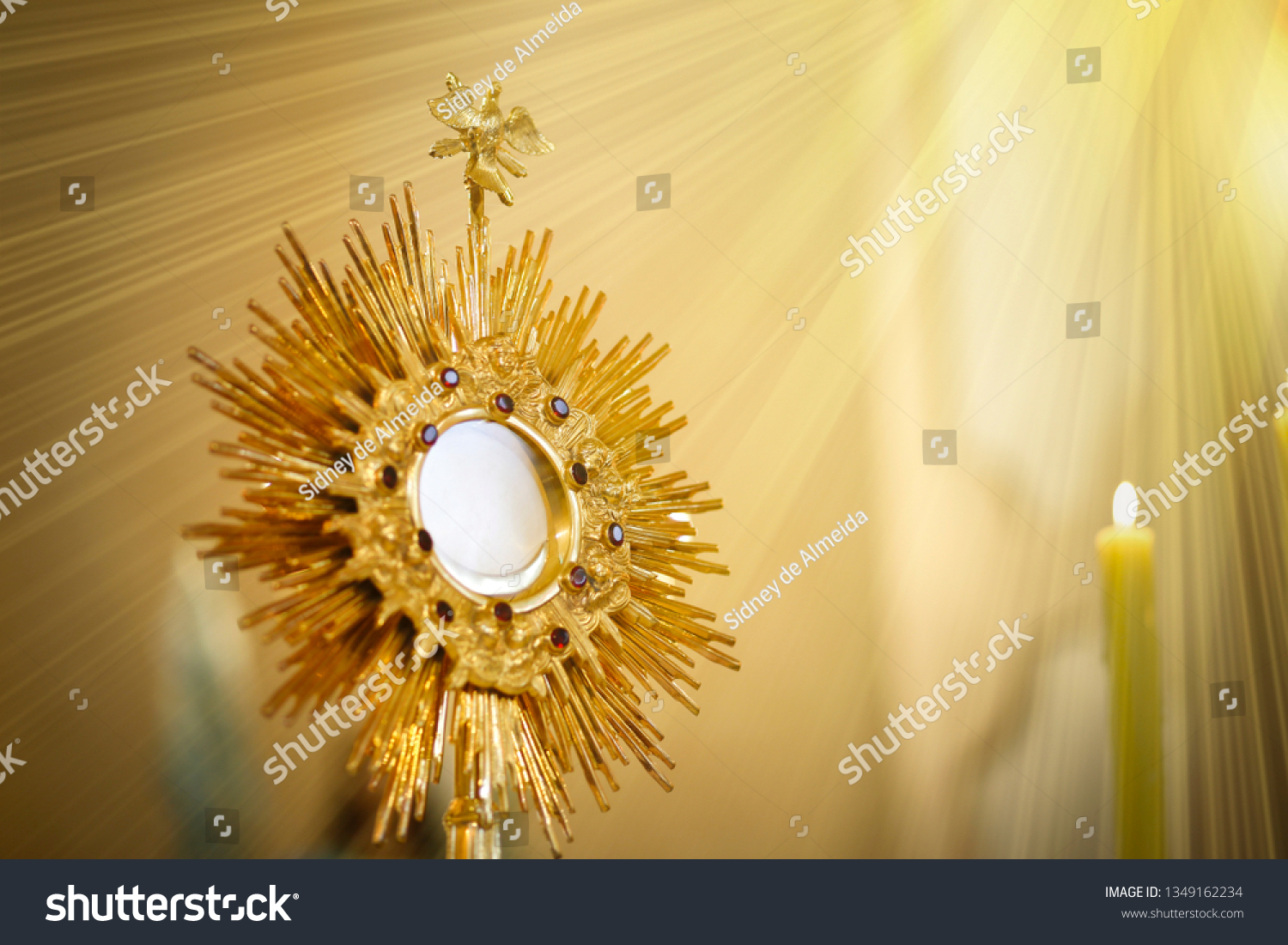 2,429 Catholic host Images, Stock Photos & Vectors | Shutterstock