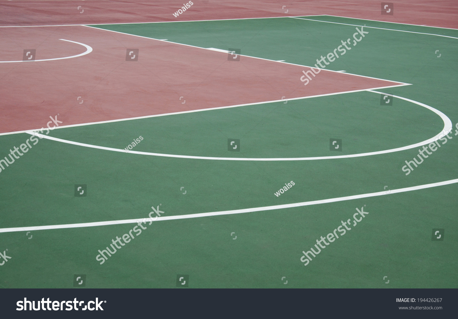 Outdoor Basketball Court Stock Photo 194426267 | Shutterstock