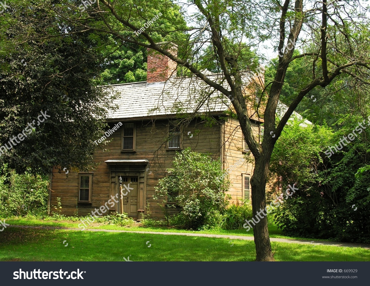 Overgrown Home. Stock Photo 669929 : Shutterstock