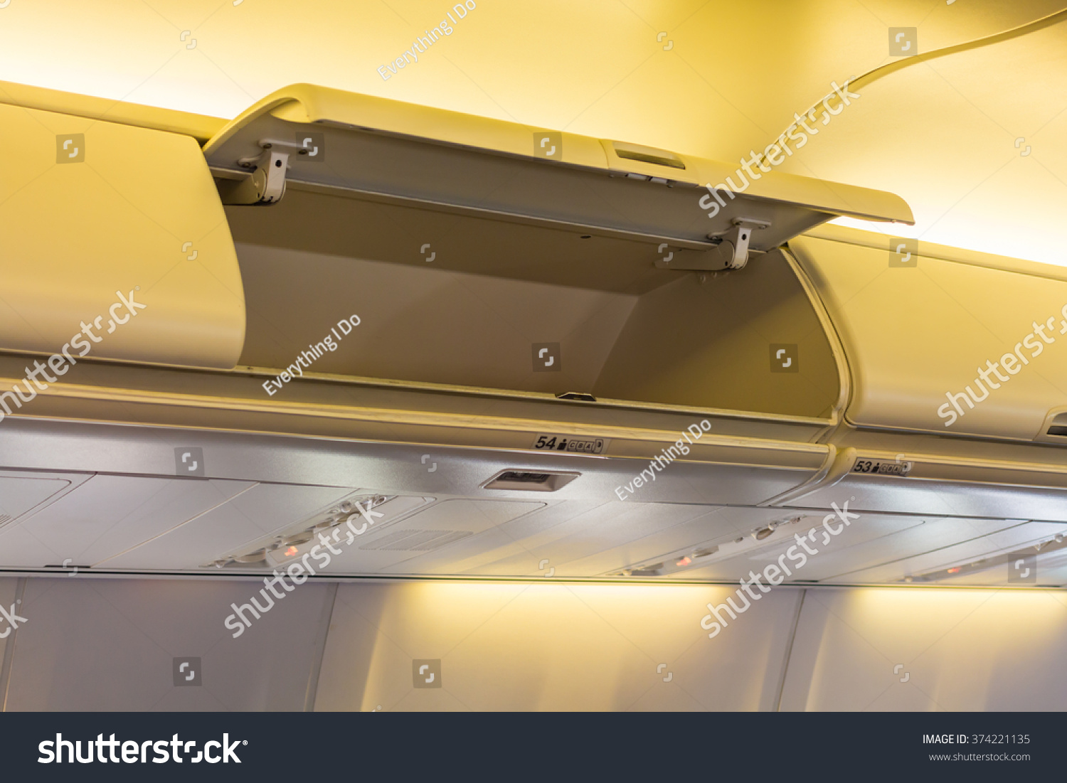 Overhead Compartment Meaning In Arabic