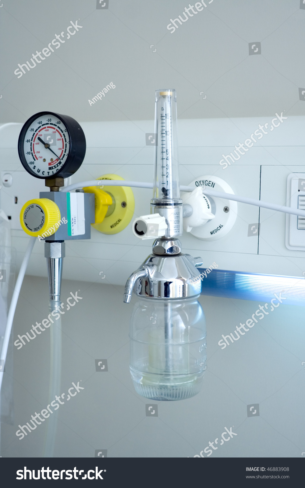 Oxygen Inhalation Apparatus At The Hospital Room Stock Photo 46883908 ...