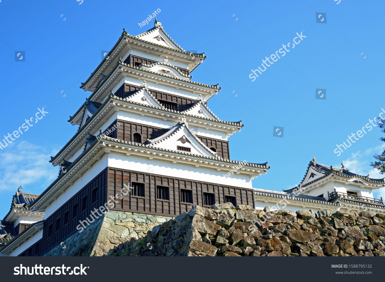 3 Watari yagura Images, Stock Photos & Vectors | Shutterstock