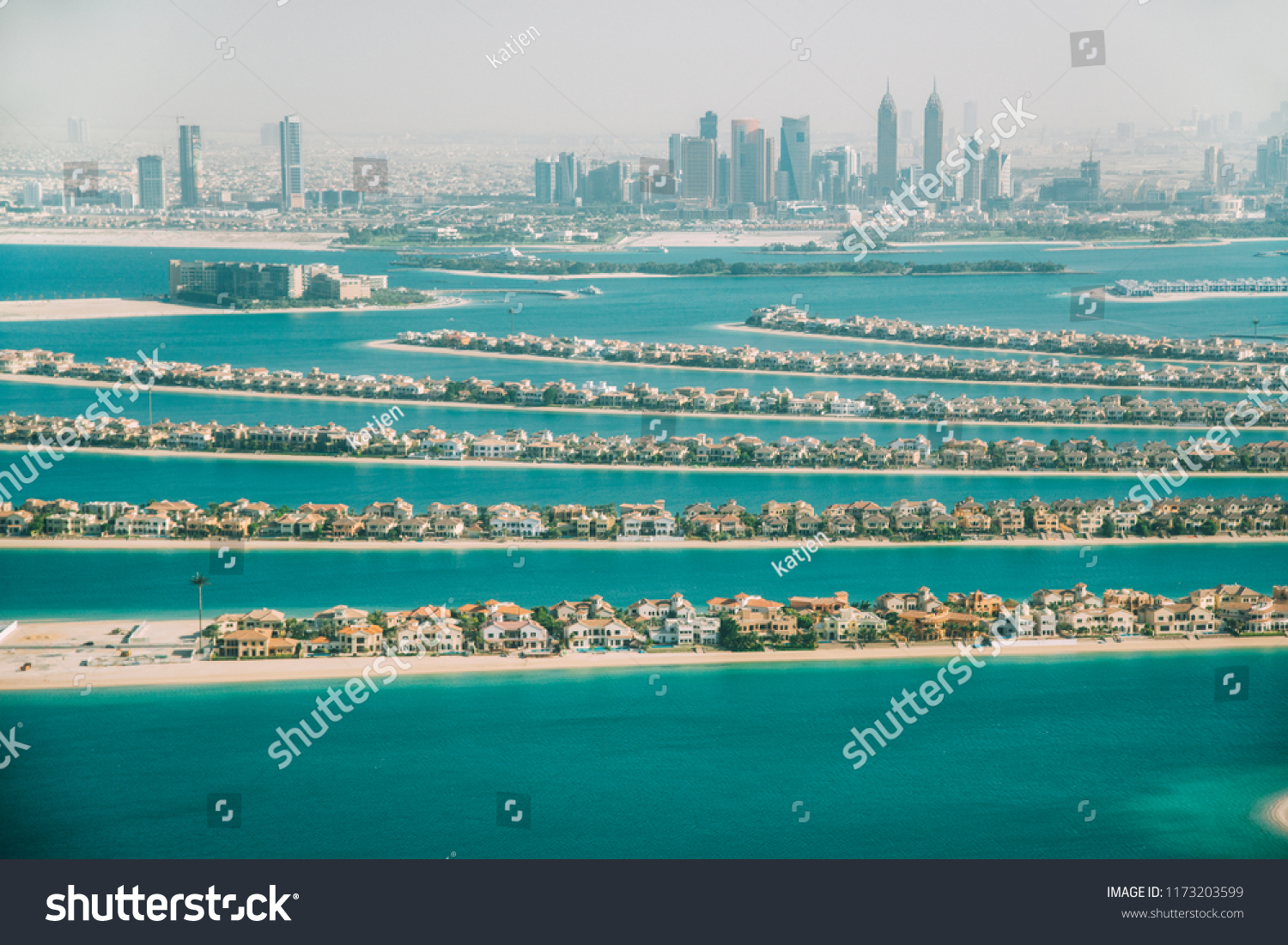 Palm Jumeirah Dubai Uae Stock Photo (edit Now) 1173203599