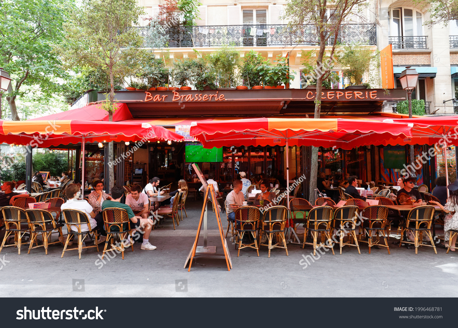 Paris Francejune 21 21 Cafe Chouchou Stock Photo Edit Now