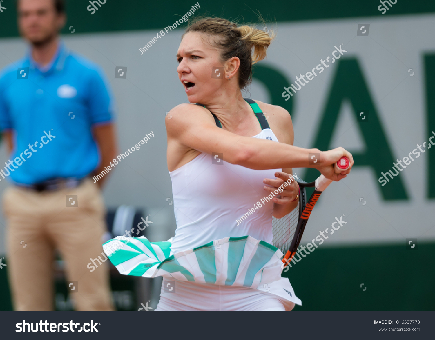 simona halep world Senior