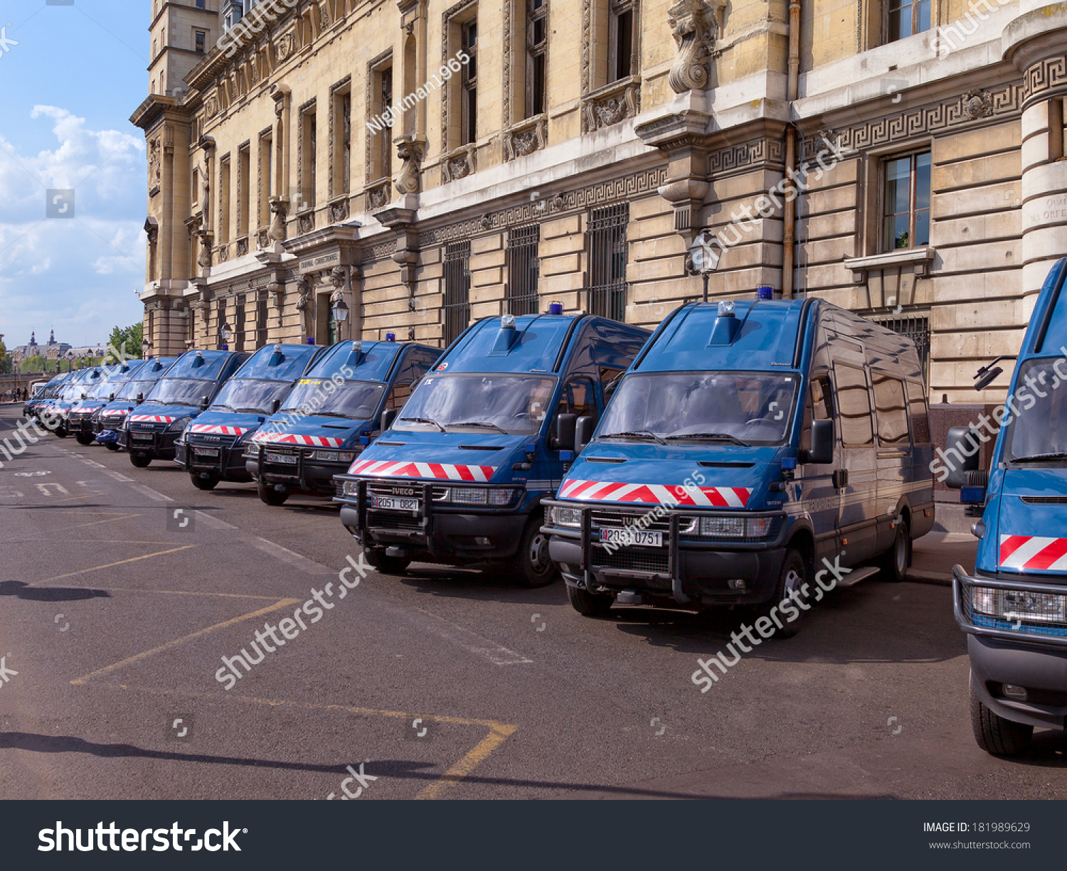 parking for vans in paris