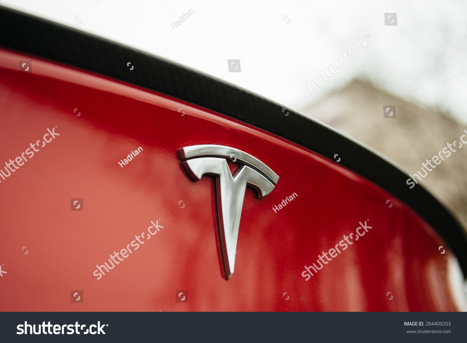 Paris France November 29 Tesla Motors Stock Photo Edit Now 284409203