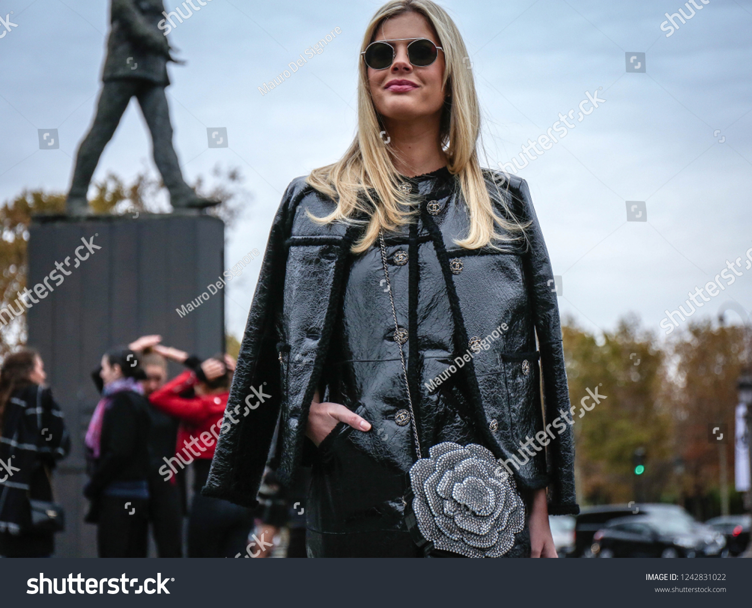 Lala from paris france Lala from paris france excellent and
