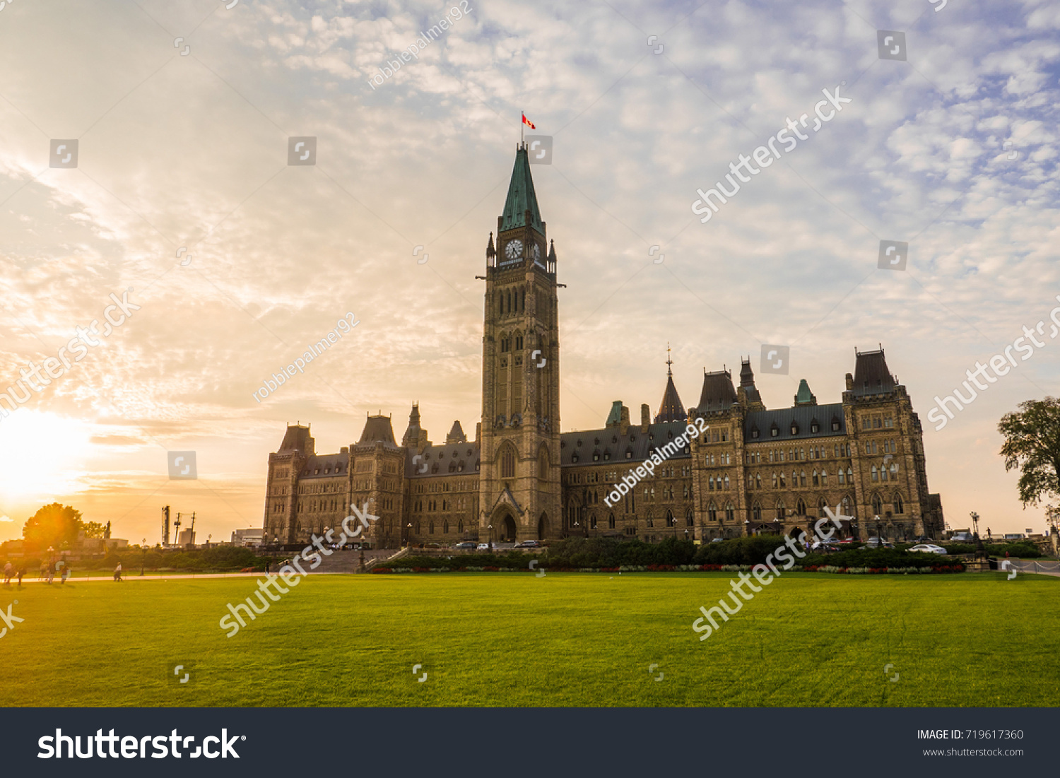 9,674 Ottawa Summer Images, Stock Photos & Vectors 